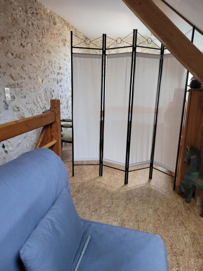 Gite De La Tour De Loire - 65 M2 Au Pied D'Une Tour De Gue Du 17Eme Siecle Mer Екстериор снимка