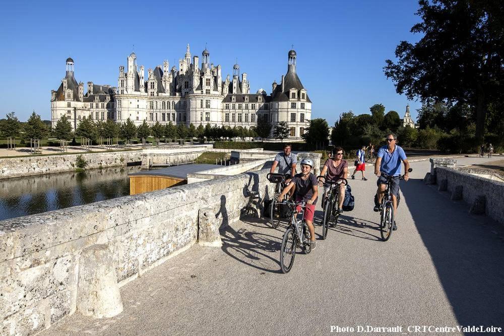 Gite De La Tour De Loire - 65 M2 Au Pied D'Une Tour De Gue Du 17Eme Siecle Mer Екстериор снимка